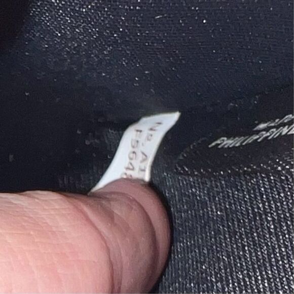 COACH VINTAGE Women's Trifold Wallet in Black Pebble Leather Gold Hardware - Picture 6 of 6